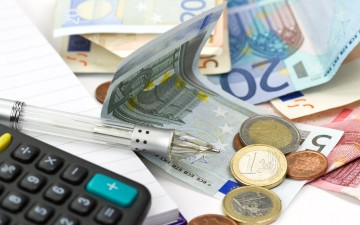 Επανέρχεται από την πίσω πόρτα ο δημοτικός φόρος!