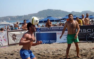 Ποδοβόλεϊ σήμερα στην παραλία Τσαμπίκας