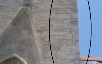 Ρωγμές στο καμπαναριό του Ευαγγελισμού