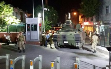 Τουρκικός στρατός: Έχουμε καταλάβει την εξουσία στη χώρα