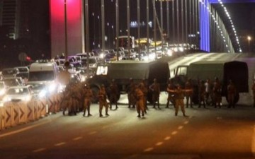 Κατά εκατοντάδες συλλαμβάνονται οι πραξικοπηματίες στην Τουρκία