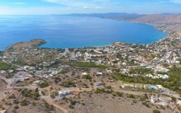 Ξεμένει από νερό σχεδόν κάθε απόγευμα ο οικισμός των Πεύκων