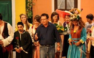 Μανόλης Αντώνογλου:  «Το Συμιακό θέατρο διαγράφει στο χρόνο μια πολύ επιτυχημένη πορεία»
