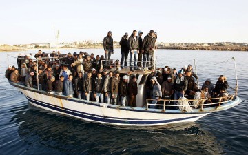 «Καραβιά» μεταναστών αποβιβάστηκε στην Κάρπαθο 