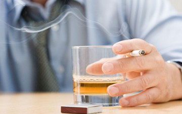 Τέσσερις ανθυγιεινές συνήθειες «κοστίζουν» έξι χρόνια ζωής