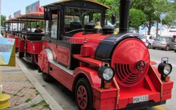 Μία βόλτα με το τρενάκι στην ιστορία και στα αξιοθέατα της Ρόδου