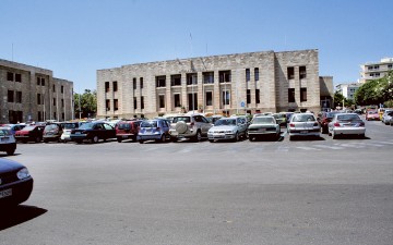 Δημοπρασία για το κυλικείο του νεκροταφείου της Ρόδου