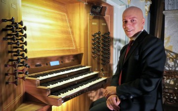 Xρήστος Παρασκευόπουλος:  Εκκλησιαστικό όργανο στη Ρόδο