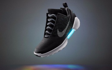 Nike HyperAdapt, το πρώτο παπούτσι που δένεται μόνο του
