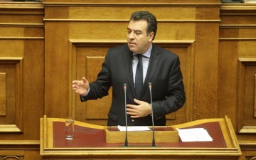 «Μετατρέπουν τα νησιά σε αποθήκες ανθρώπων. Υπάρχει θέμα εθνικής ασφαλείας» 