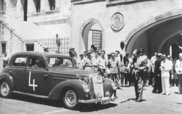 Όταν στη Ρόδο έτρεχαν οι πλέι μπόι των Αθηνών σε αγώνες ταχύτητας!