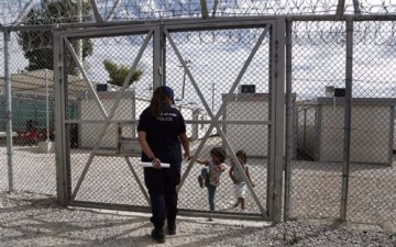 Κως: «Οχι» στην παραχώρηση σχολείων σε προσφυγόπουλα