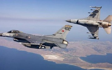 Είκοσι τρεις παραβιάσεις από επτά τουρκικά μαχητικά στο Αιγαίο