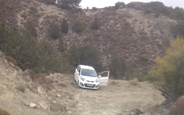 Γερμανός τουρίστας πήρε τα...  «βουνά και τα όρη» στη Ρόδο (φωτορεπορτάζ)