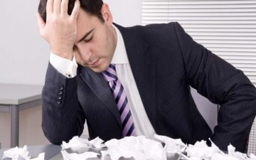 Τα οικονομικά  προβλήματα βλάπτουν  σοβαρά στον εγκέφαλο