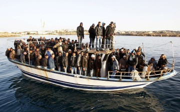Ενοικίασαν σκάφος και το έδωσαν  για τη μεταφορά μεταναστών