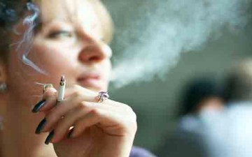 Τσιγαρόβηχας: 6 κόλπα  για να τον μειώσετε άμεσα