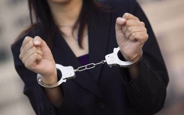 Ρόδος: Συνελήφθησαν δύο γυναίκες για κλοπή ενδυμάτων από κατάστημα