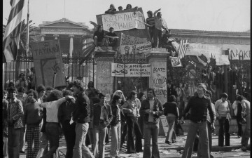 Ροδιακή Επιτροπή Ειρήνης: «Τα συνθήματα του Πολυτεχνείου είναι και σήμερα ζωντανά και επίκαιρα όσο ποτέ άλλοτε»
