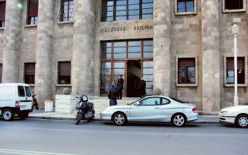 Ένοχος χωρίς ελαφρυντικά για κλοπές που διέπραξε... εν πλω