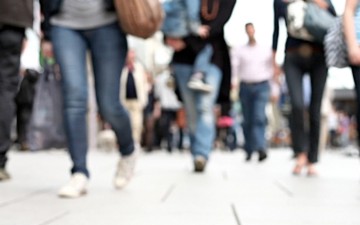 Οι θεσμοί που στηρίζουν το κράτος δικαίου κινδυνεύουν από τους εκάστοτε επικεφαλής