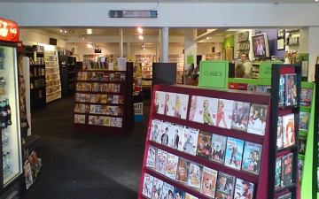 Θα δικαστεί γιατί  ενοικίαζε κλεψίτυπα DVD