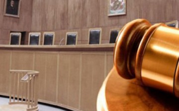 Σε πέντε ώρες έκλεψε ένα αυτοκίνητο και διέρρηξε τρία ταξί!