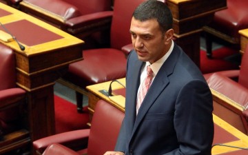 Κικίλιας: Τέλος το κάπνισμα και στις παιδικές χαρές