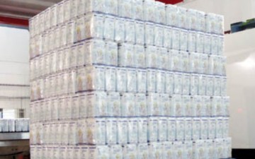 Έκλεψαν ζάχαρη  και μπουφάν που προορίζονταν σε πρόσφυγες! 