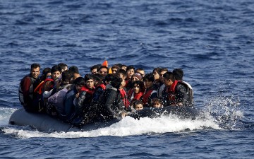 Διάσωση 48 προσφύγων στη νησίδα Ρω