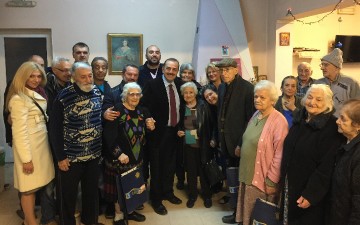 Επίσκεψη του Δημάρχου  στο «Χαραλάμπειο» Γηροκομείο και το Ορφανοτροφείο Ρόδου  