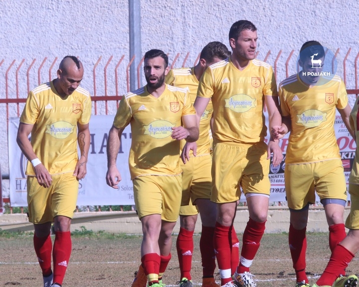 Αποφασισμένοι να τα δώσουν όλα για την κατάκτηση του Ερασιτεχνών είναι οι παίκτες του Ιάλυσου  (ΦΩΤΟ ΒΙΚΤΩΡ) 