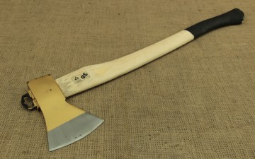 Τσιγγάνος λήστεψε 55χρονο  με την απειλή τσεκουριού