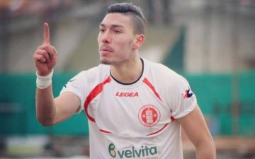 Με Αλιατίδη στην άμυνα ο Ιάλυσος