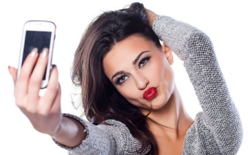 Tι λένε οι selfies για  την προσωπικότητά σας; 