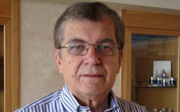 Δ. Κρεμαστινός: «Οι μητέρες μας καλούν να φτιάξουμε έναν κόσμο ειρήνης»