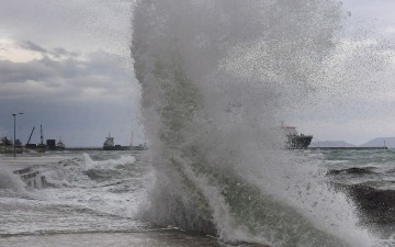 Προειδοποίηση του Λιμεναρχείου Ρόδου προς τους ιδιοκτήτες σκαφών για θυελλώδεις ανέμους
