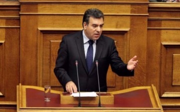 Μάνος Κόνσολας: «Με ποια κριτήρια σχεδιάζεται η οριοθέτηση ολόκληρου του οικισμού της Σκάλας στην Πάτμο, ως αρχαιολογικού χώρου;»