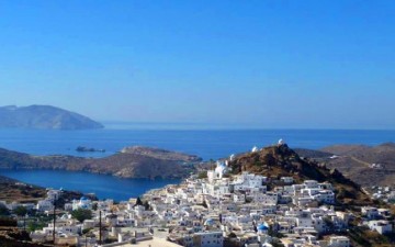 Ευρύτατη σύσκεψη για τις αεροπορικές και ακτοπλοϊκές συνδέσεις των νησιών