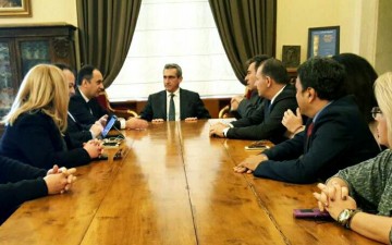 Η ανάγκη θεσμικής κατοχύρωσης της νησιωτικότητας, ετέθη από τον Περιφερειάρχη στον τ. πρόεδρο της ΝΔ κ. Ιωάννη Πλακιωτάκη