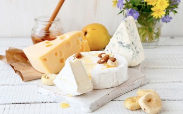 Η γωνιά της γλώσσας μας: Η φέτα, το κασέρι, η μυζήθρα: H πανάρχαια ιστορία των τυριών!