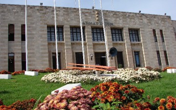Οι δημοτικοί υπάλληλοι καταγγέλλουν τη Δημοτική Αρχή Ρόδου