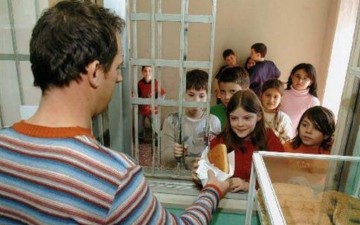 Επιβάλλουν φόρο 29% στα έσοδα των σχολικών επιτροπών από τα κυλικεία