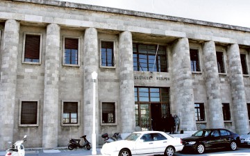 Στη διάρκεια έκτρωσης άφησε το κεφάλι του μωρού στη μήτρα!