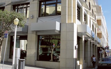 Πρέπει να συνεχιστεί το πρόγραμμα με τις βίζες