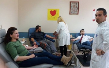 Μεγάλη συμμετοχή  στην εθελοντική  αιμοδοσία του Συλλόγου Ροδαυγή