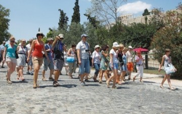 Τουρισμός: Αύξηση εσόδων  κατά 9% αναμένει για φέτος ο ΣΕΤΕ