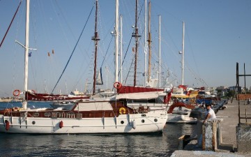 Στα «μαλακά» έπεσε ζευγάρι που έφερε μετανάστες στη Ρόδο