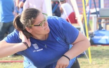 Δεν έχει αντίπαλο η Μαγκούλια...