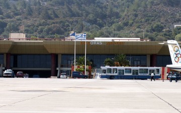 Στα 12 ευρώ το «Σπατόσημο» για όλα τα αεροδρόμια